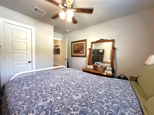 10004 Bigfoot Wallace Drive, Montgomery, TX 77316