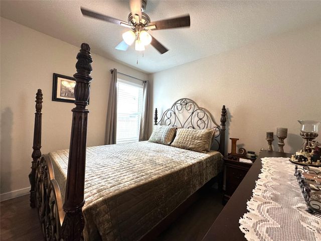 10004 Bigfoot Wallace Drive, Montgomery, TX 77316