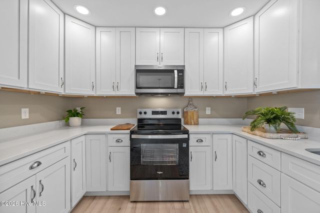 106 Dolphin Drive, Hampstead, NC 28443