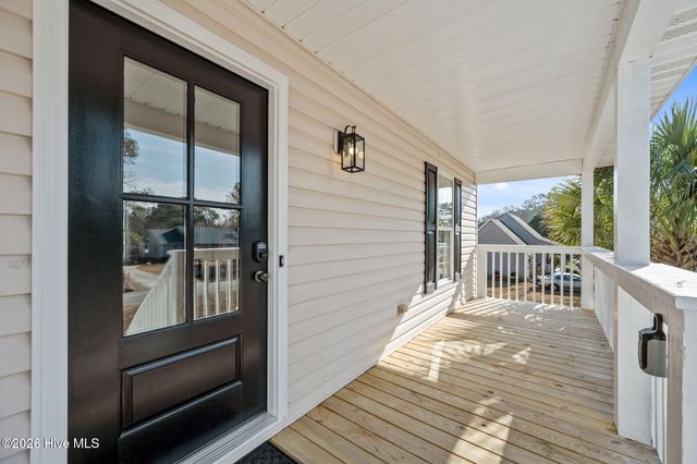 106 Dolphin Drive, Hampstead, NC 28443