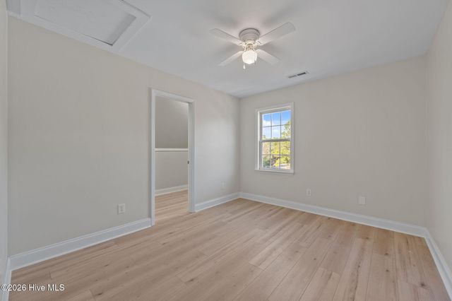 106 Dolphin Drive, Hampstead, NC 28443