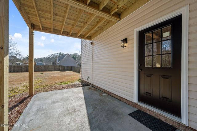 106 Dolphin Drive, Hampstead, NC 28443