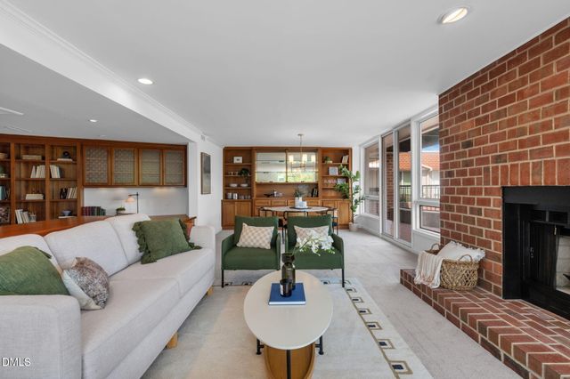 620 Martin Luther King Jr Boulevard Apt 602, Chapel Hill, NC 27514