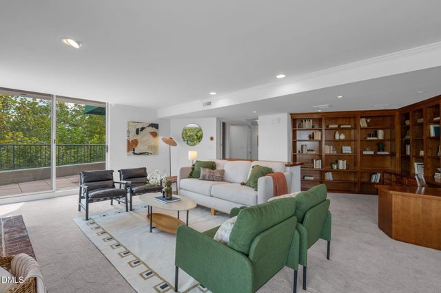 620 Martin Luther King Jr Boulevard Apt 602, Chapel Hill, NC 27514