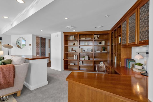 620 Martin Luther King Jr Boulevard Apt 602, Chapel Hill, NC 27514