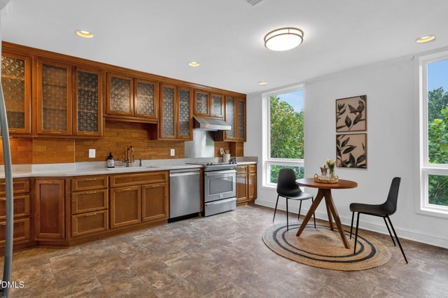 620 Martin Luther King Jr Boulevard Apt 602, Chapel Hill, NC 27514