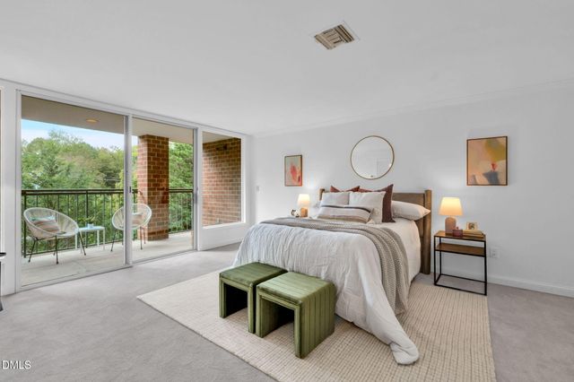 620 Martin Luther King Jr Boulevard Apt 602, Chapel Hill, NC 27514