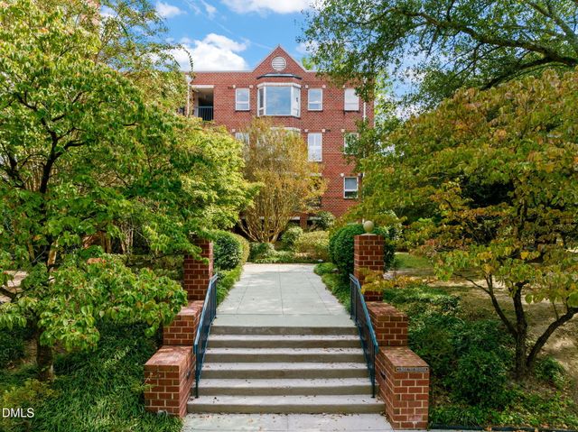 620 Martin Luther King Jr Boulevard Apt 602, Chapel Hill, NC 27514