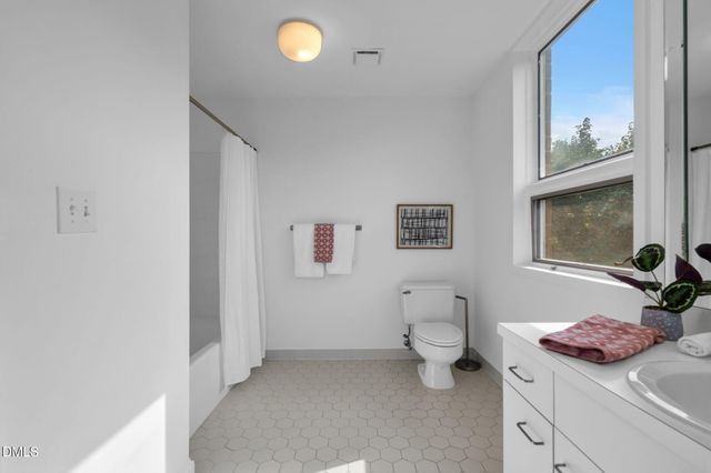 620 Martin Luther King Jr Boulevard Apt 602, Chapel Hill, NC 27514