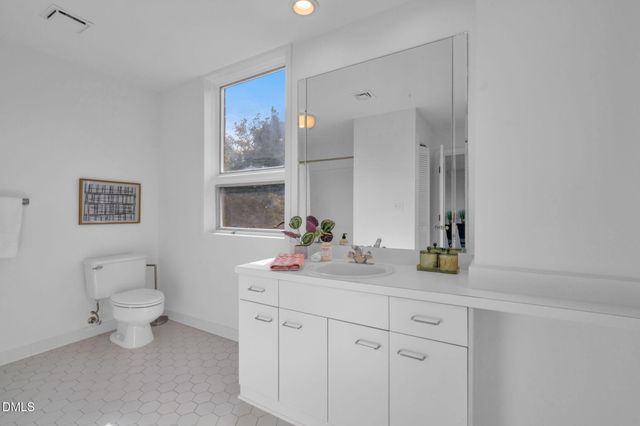 620 Martin Luther King Jr Boulevard Apt 602, Chapel Hill, NC 27514