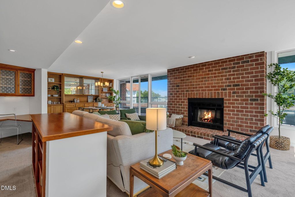 620 Martin Luther King Jr Boulevard Apt 602, Chapel Hill, NC 27514