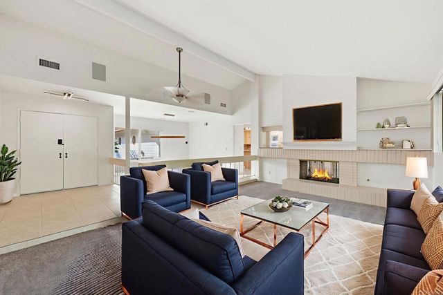 17765 Corte Erizo, San Diego, CA 92128