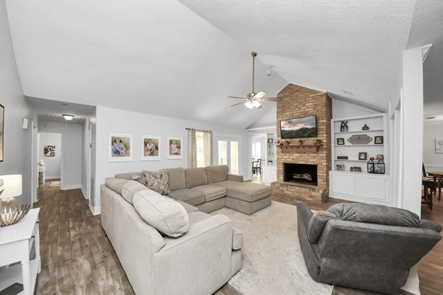 3122 Holly Green Drive, Kingwood, TX 77339