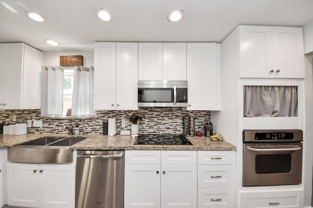 3122 Holly Green Drive, Kingwood, TX 77339