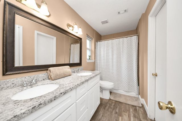 3122 Holly Green Drive, Kingwood, TX 77339