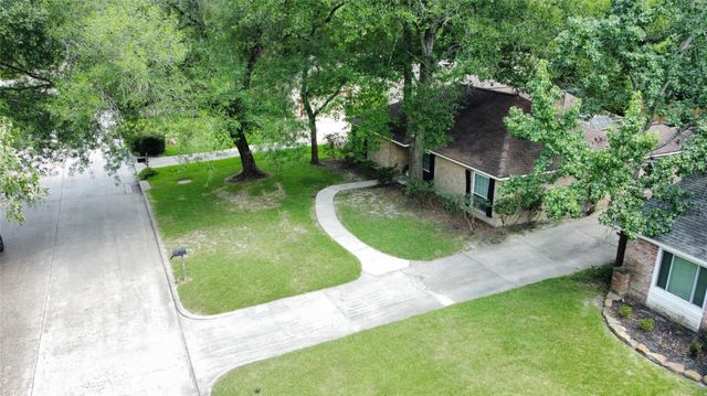 3122 Holly Green Drive, Kingwood, TX 77339