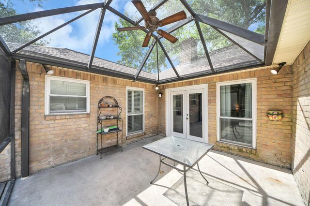 3122 Holly Green Drive, Kingwood, TX 77339