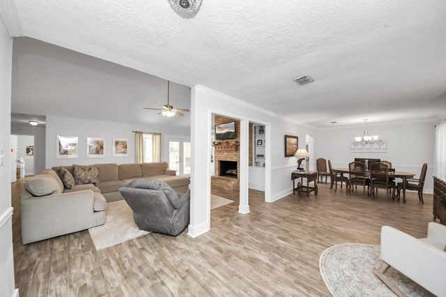 3122 Holly Green Drive, Kingwood, TX 77339