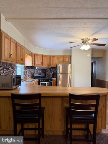 22 PINEVIEW, Browns Mills, NJ 08015