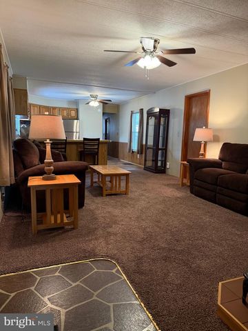 22 PINEVIEW, Browns Mills, NJ 08015