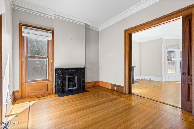 12 Collins Avenue, Troy, NY 12180