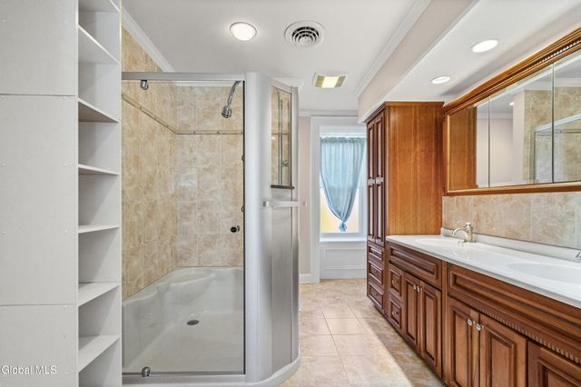 12 Collins Avenue, Troy, NY 12180