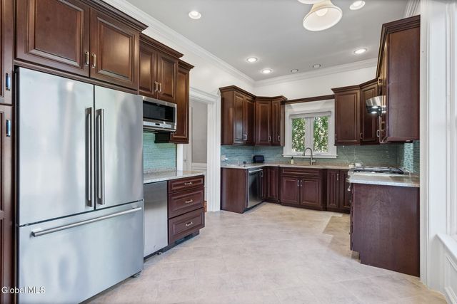 12 Collins Avenue, Troy, NY 12180