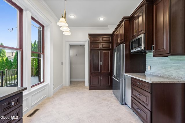 12 Collins Avenue, Troy, NY 12180