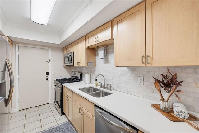 6851 Roswell Road NE C1, Atlanta, GA 30328
