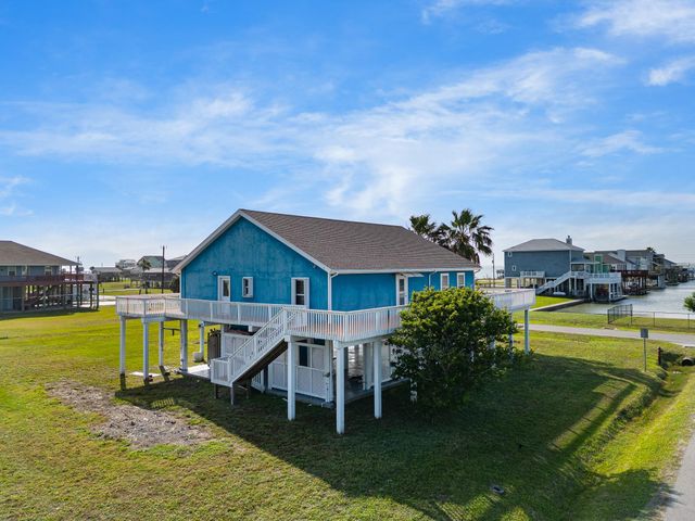 3902 3rd Street, Galveston, TX 77554