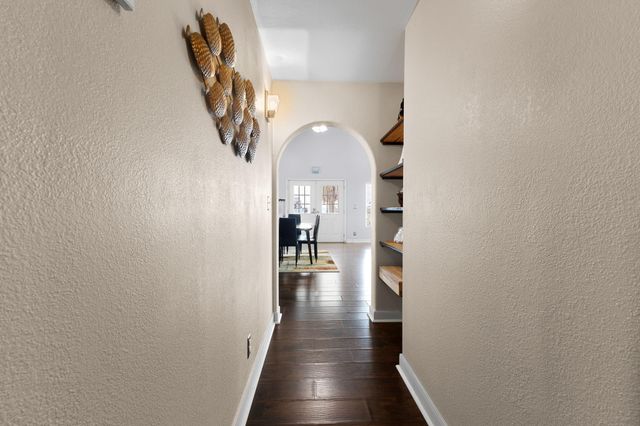 3902 3rd Street, Galveston, TX 77554