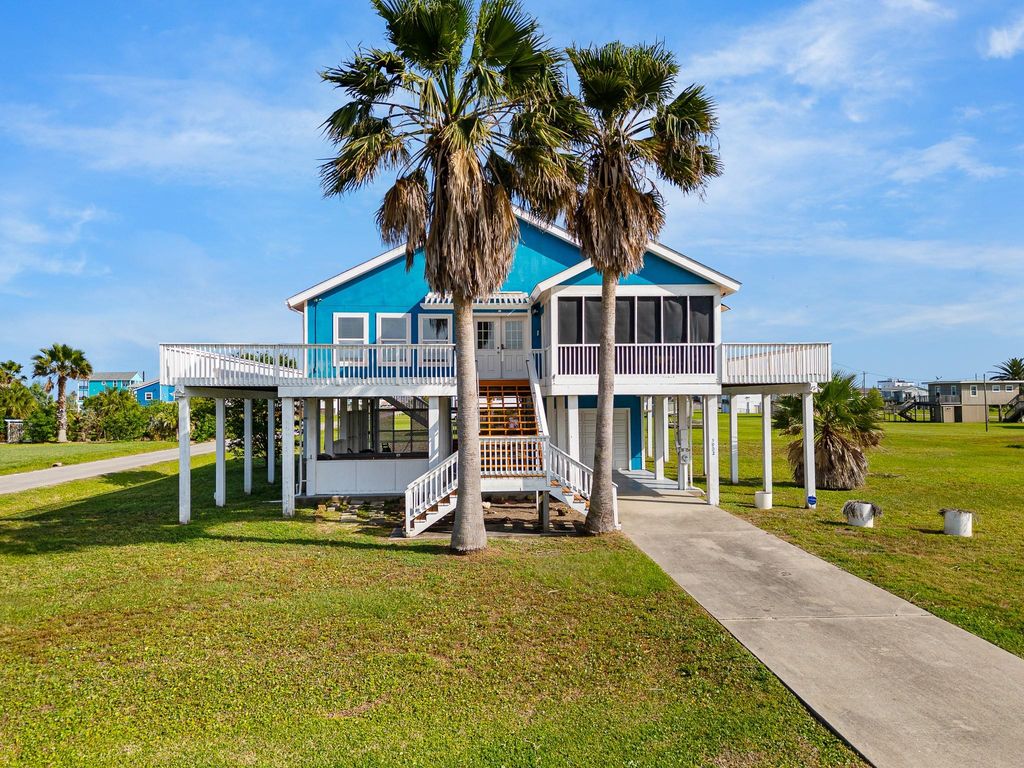 3902 3rd Street, Galveston, TX 77554