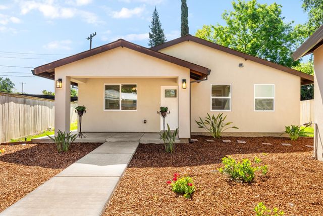 6120-6122 Friendly Ct, Carmichael, CA 95608