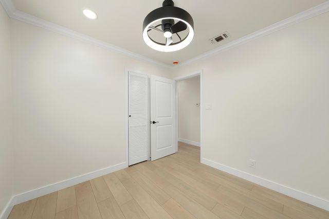 6120-6122 Friendly Ct, Carmichael, CA 95608