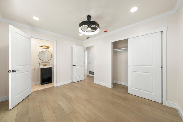 6120-6122 Friendly Ct, Carmichael, CA 95608