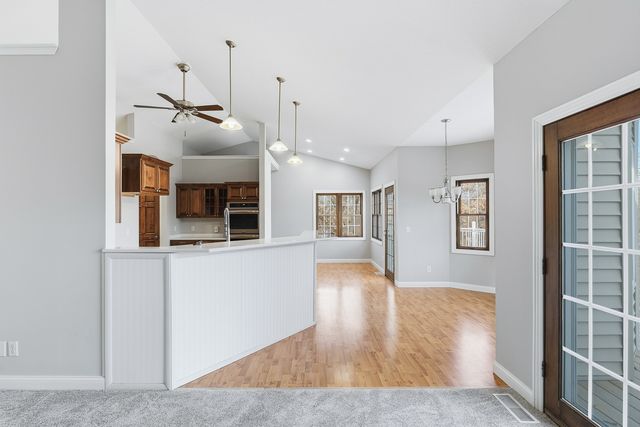 11063 95TH Avenue, Blue Grass, IA 52726