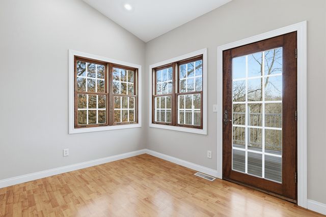 11063 95TH Avenue, Blue Grass, IA 52726