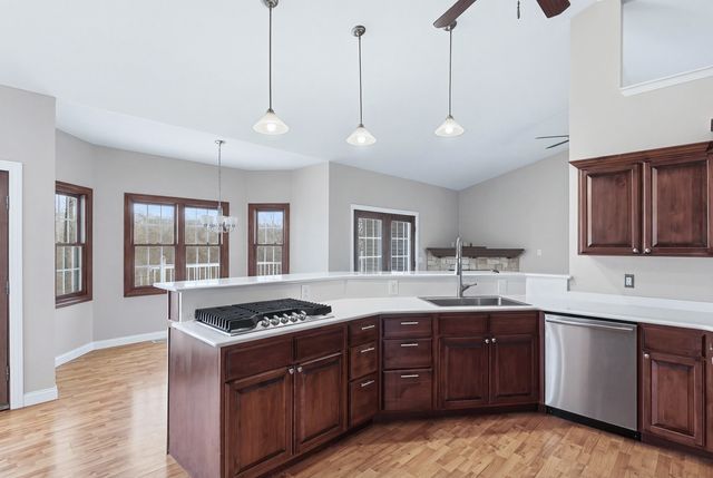 11063 95TH Avenue, Blue Grass, IA 52726