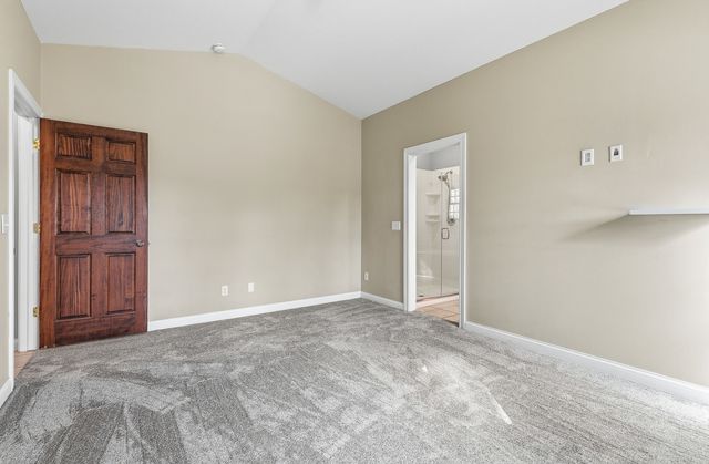 11063 95TH Avenue, Blue Grass, IA 52726