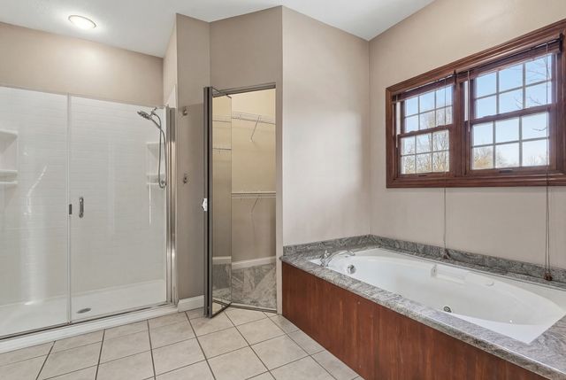 11063 95TH Avenue, Blue Grass, IA 52726