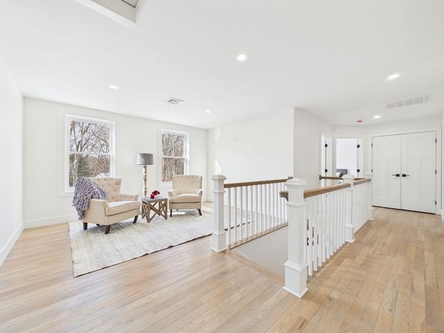 2 Arthur Street, Westport, MA 02790