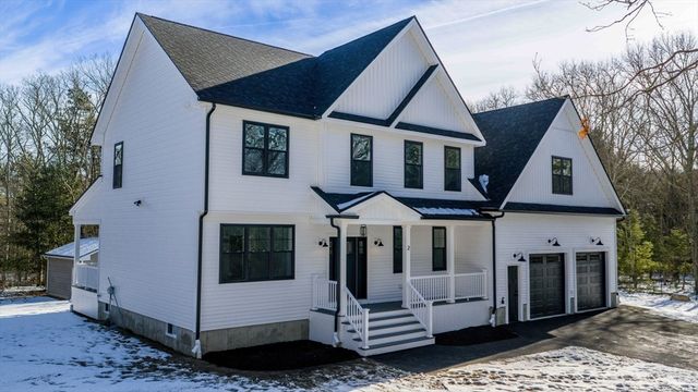 2 Arthur Street, Westport, MA 02790