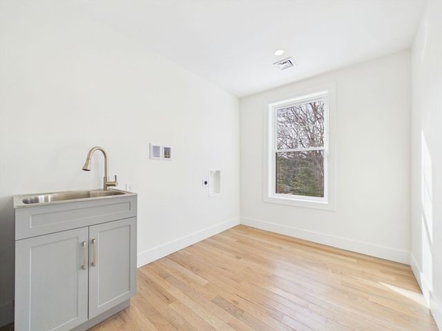 2 Arthur Street, Westport, MA 02790