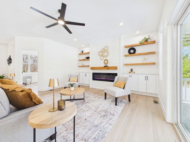 2 Arthur Street, Westport, MA 02790