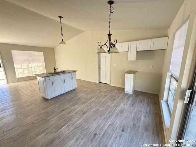 5419 War Cloud, San Antonio, TX 78242