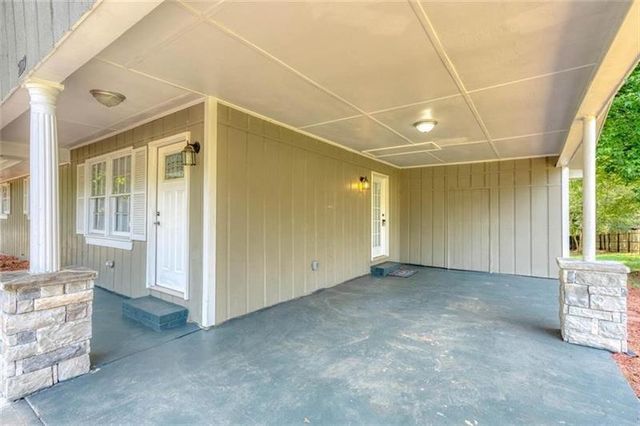 2279 Hickory Grove NW Road, Acworth, GA 30101