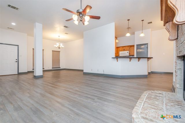 613 Circle Drive, Killeen, TX 76542