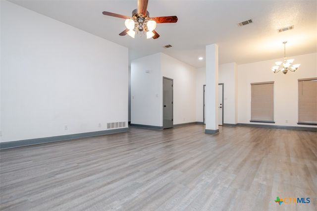 613 Circle Drive, Killeen, TX 76542