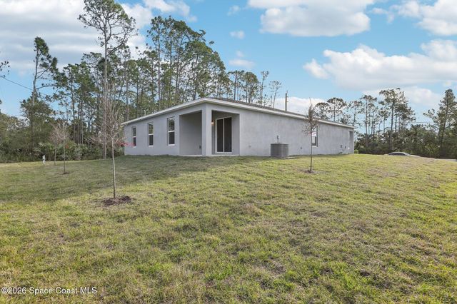 796 Doverbrook Road NW, Palm Bay, FL 32907