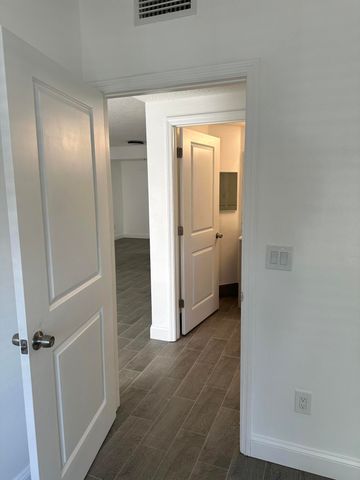 5056 Lantana Road 4105, Greenacres, FL 33463